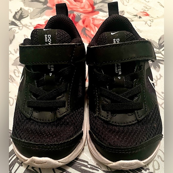 Baby Boys’/Unisex/Toddler Nike Downshifter Black size 6c Tennis Shoes Sneakers - Picture 9 of 10